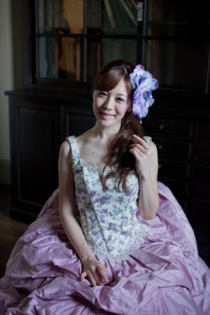 和の髪飾り 彩花 紫 ヘッドドレス 花冠 ブライダル ウェディングアクセサリー通販 ラブティアラ